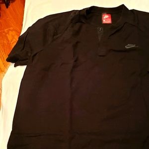 Nike Xl short sleeve shirt